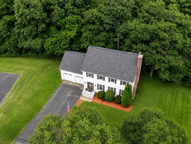 22 Briarwood Drive, Westford, MA 01886