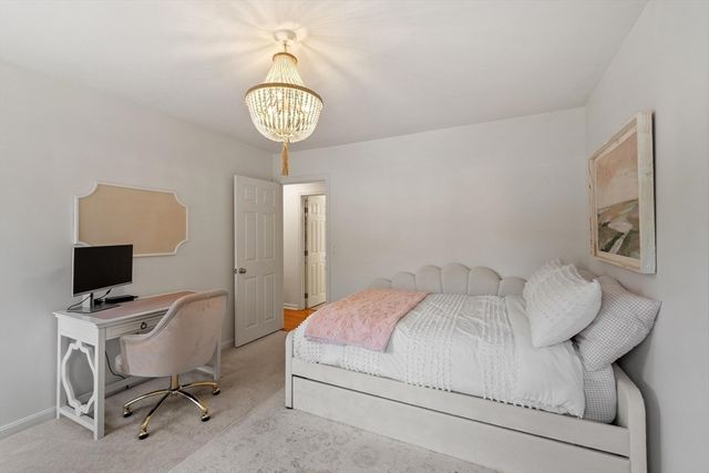 22 Briarwood Drive, Westford, MA 01886