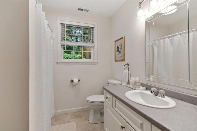 22 Briarwood Drive, Westford, MA 01886