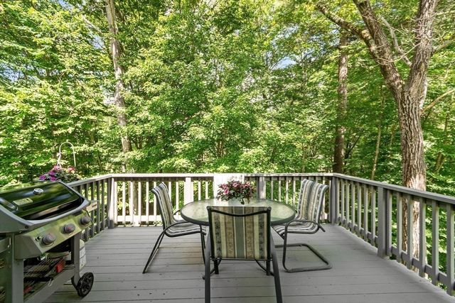 22 Briarwood Drive, Westford, MA 01886