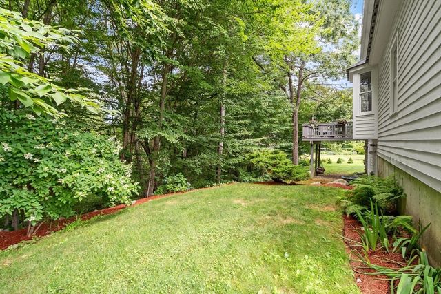 22 Briarwood Drive, Westford, MA 01886