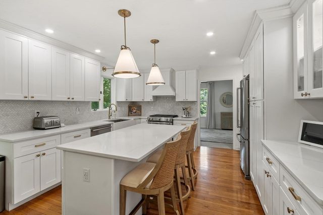 22 Briarwood Drive, Westford, MA 01886