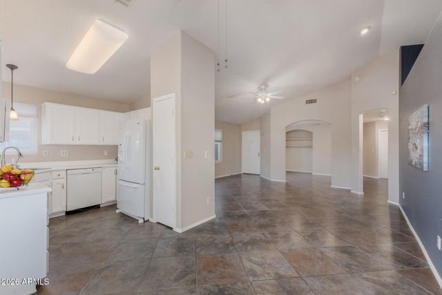 10633 W RUNION Drive, Peoria, AZ 85382