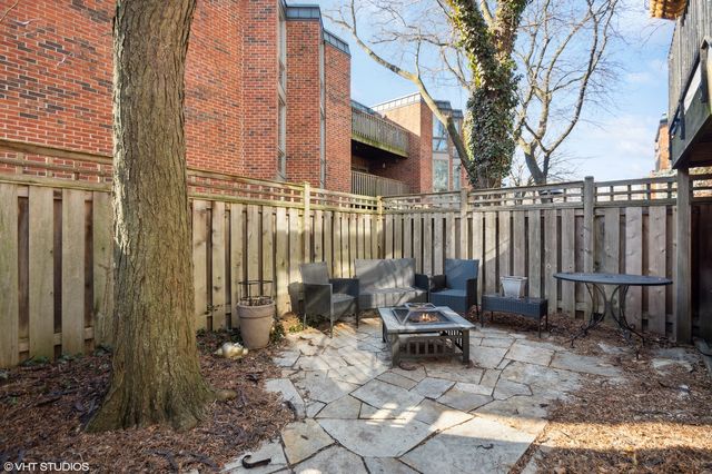 2146 N LINCOLN Avenue A2, Chicago, IL 60614