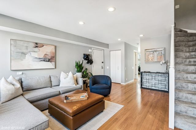 2146 N LINCOLN Avenue A2, Chicago, IL 60614