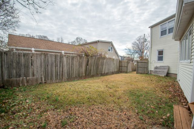 38 Wayland Road, Milford, CT 06460