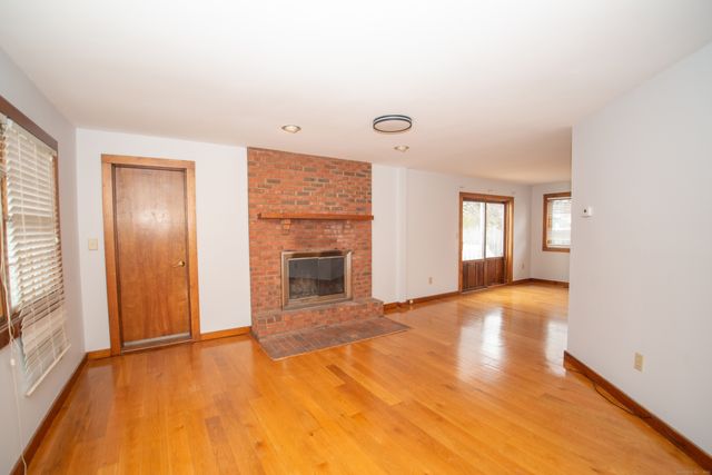 38 Wayland Road, Milford, CT 06460