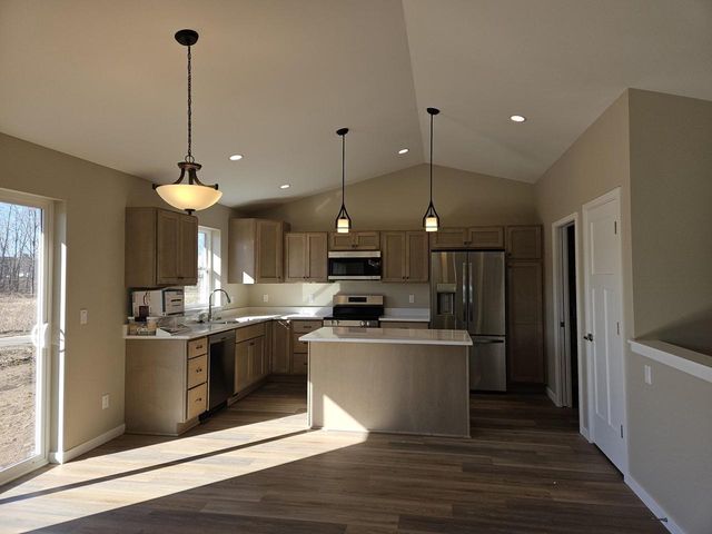 3765 Avery Lane, Janesville, WI 53546