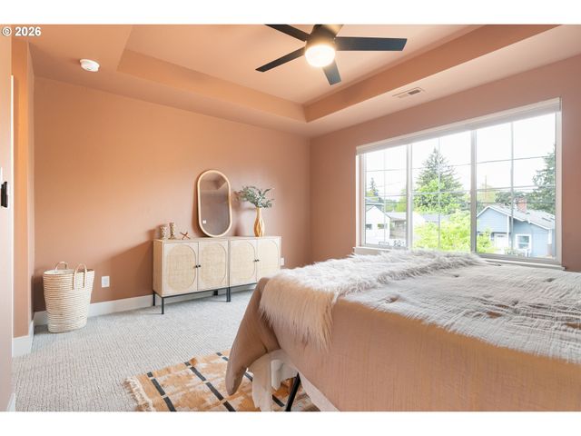 8454 N SEWARD Ave, Portland, OR 97217