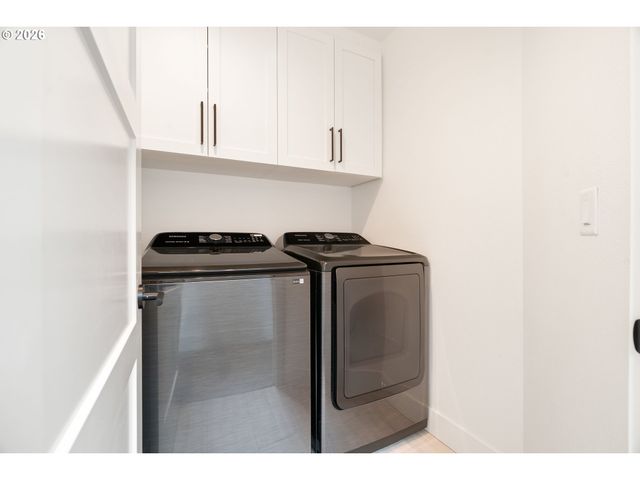 8454 N SEWARD Ave, Portland, OR 97217