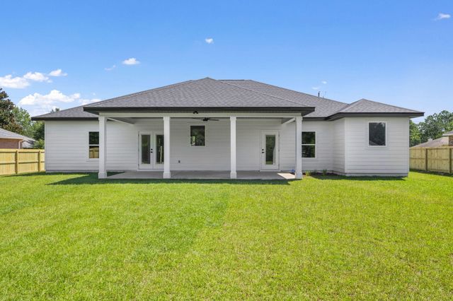 2366 Crescent Road, Navarre, FL 32566