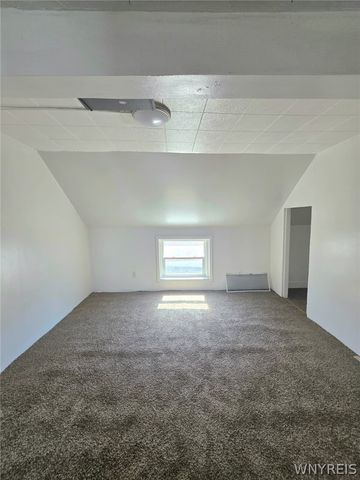 135 Ivy Street, Buffalo, NY 14211