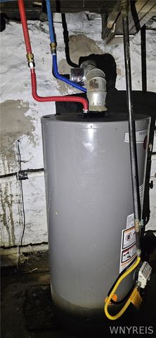 135 Ivy Street, Buffalo, NY 14211