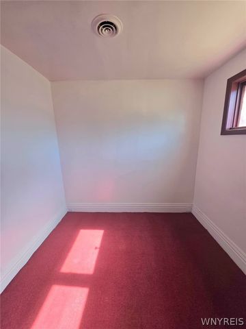 135 Ivy Street, Buffalo, NY 14211