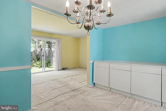 226 COMMONS DR NW, Vienna, VA 22180
