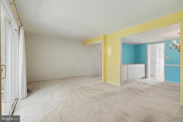 226 COMMONS DR NW, Vienna, VA 22180