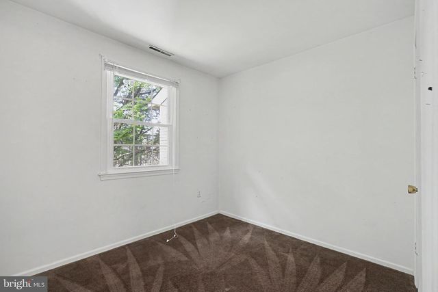 226 COMMONS DR NW, Vienna, VA 22180