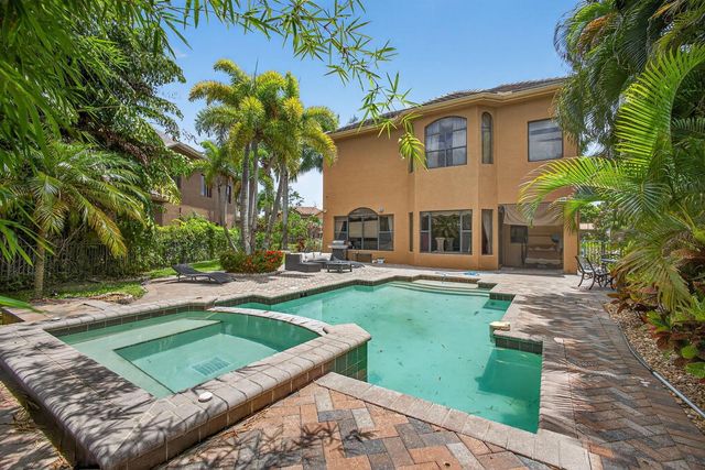 3501 Collonade Drive, Wellington, FL 33449