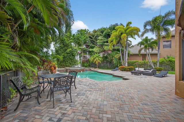 3501 Collonade Drive, Wellington, FL 33449