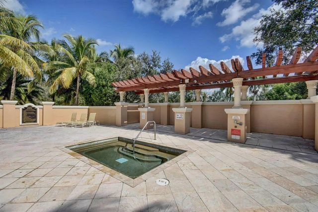 3501 Collonade Drive, Wellington, FL 33449