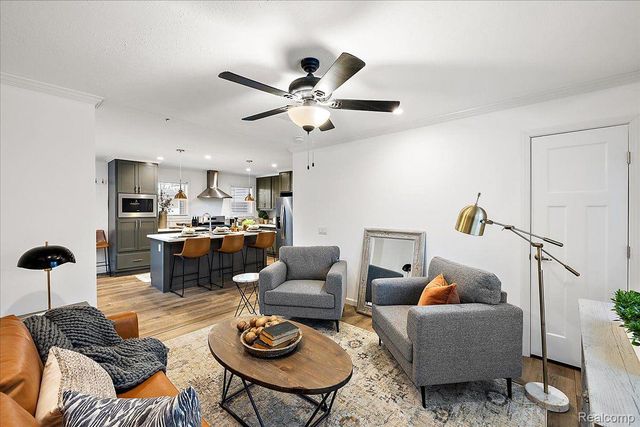 4438 MAPLE LEAF Trail, Flint, MI 48506