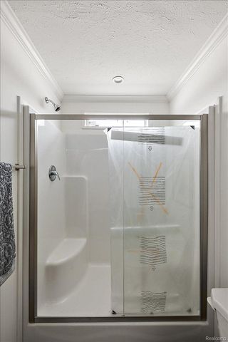 4438 MAPLE LEAF Trail, Flint, MI 48506