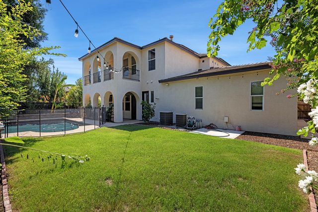 3133 Everglade Avenue, Clovis, CA 93619