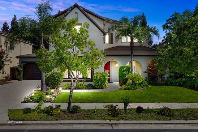 3133 Everglade Avenue, Clovis, CA 93619