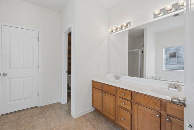 108 Shady Bank Lane, Byron, GA 31008