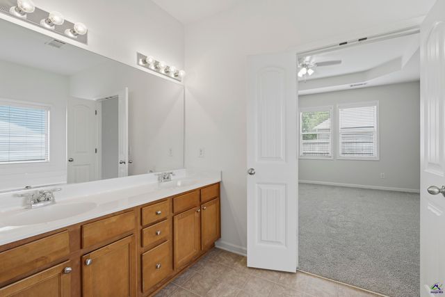 108 Shady Bank Lane, Byron, GA 31008