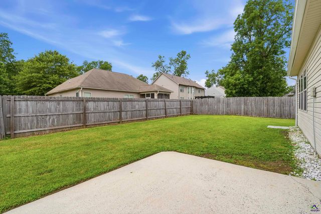 108 Shady Bank Lane, Byron, GA 31008