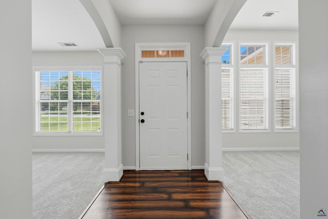 108 Shady Bank Lane, Byron, GA 31008