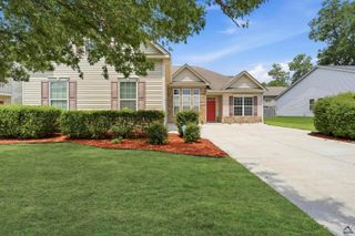 108 Shady Bank Lane, Byron, GA 31008
