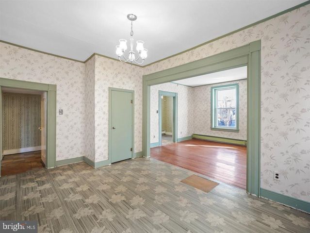141 S WASHINGTON ST, Greencastle, PA 17225