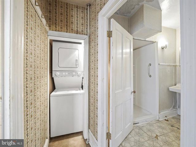 141 S WASHINGTON ST, Greencastle, PA 17225