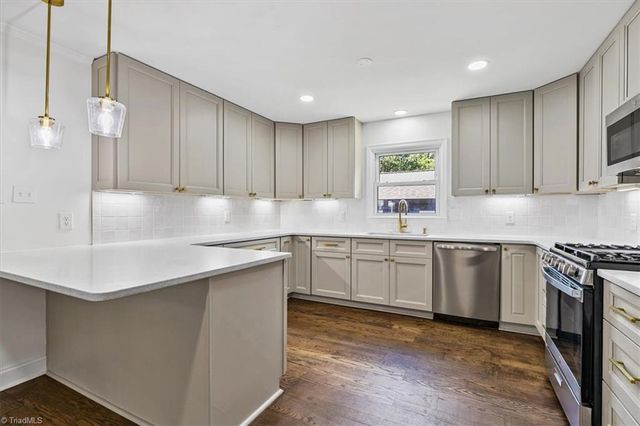 2914 Cornwallis Drive, Greensboro, NC 27408