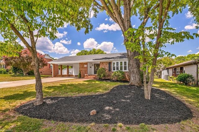 2914 Cornwallis Drive, Greensboro, NC 27408