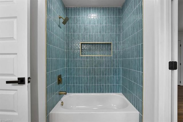 2914 Cornwallis Drive, Greensboro, NC 27408