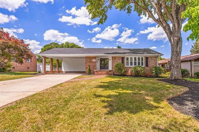 2914 Cornwallis Drive, Greensboro, NC 27408
