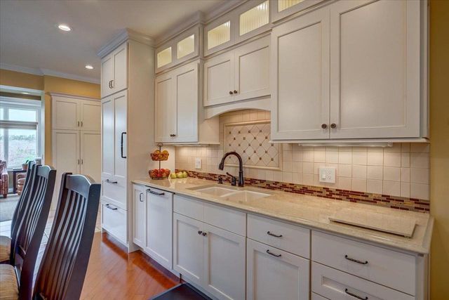 5571 Surrey Lane, Waunakee, WI 53597