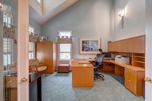 5571 Surrey Lane, Waunakee, WI 53597