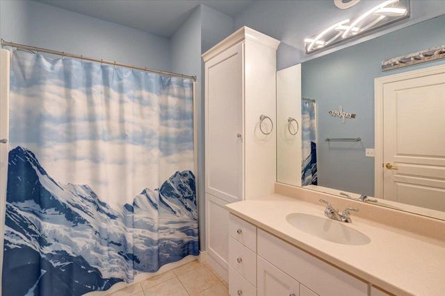 5571 Surrey Lane, Waunakee, WI 53597