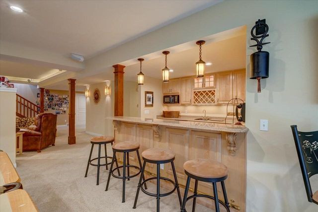 5571 Surrey Lane, Waunakee, WI 53597