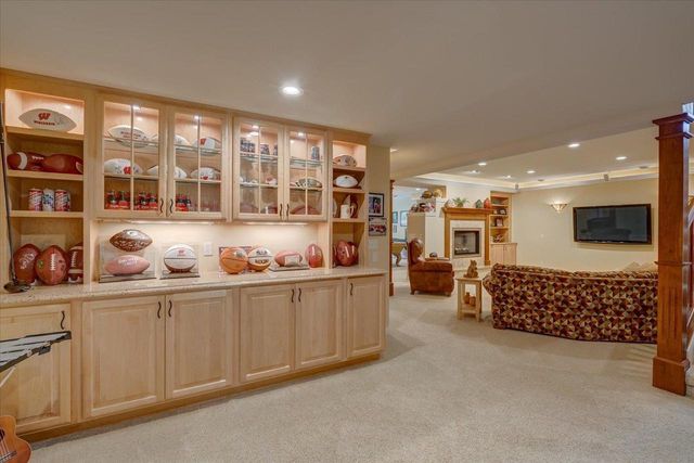 5571 Surrey Lane, Waunakee, WI 53597