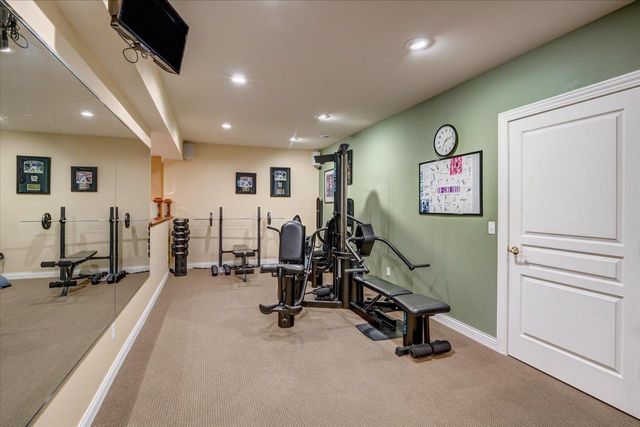 5571 Surrey Lane, Waunakee, WI 53597