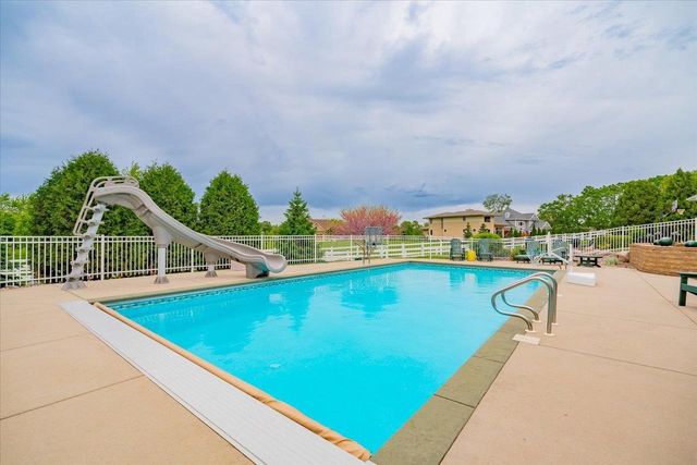 5571 Surrey Lane, Waunakee, WI 53597