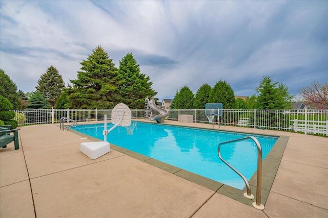 5571 Surrey Lane, Waunakee, WI 53597