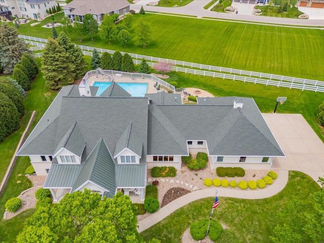 5571 Surrey Lane, Waunakee, WI 53597