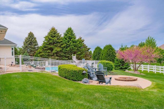 5571 Surrey Lane, Waunakee, WI 53597