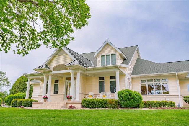 5571 Surrey Lane, Waunakee, WI 53597